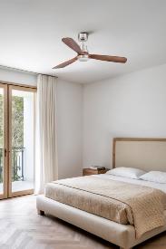 Ventilador LANTAU L FARO niquel nogal con luz LED Ø132cm